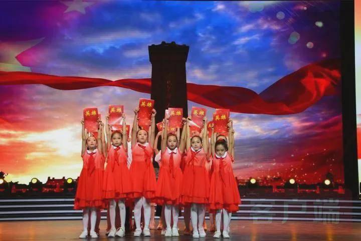 富德生命人寿扬州中支邗江营销服务部举办客户答谢活动